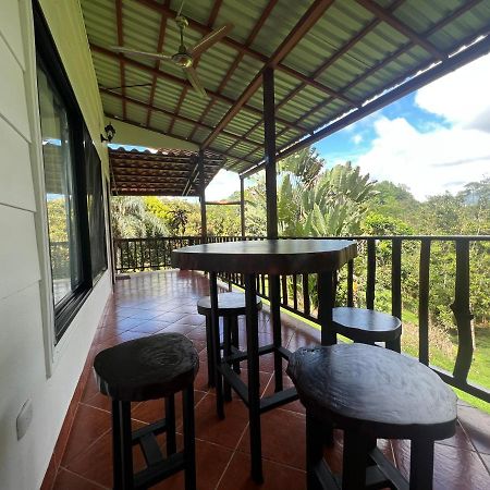 Blue Banyan Inn Quepos Exterior photo